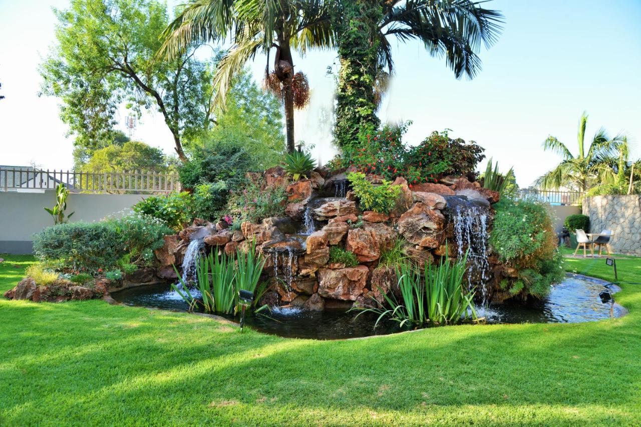 Cresta Oasis Hotel Harare Eksteriør bilde