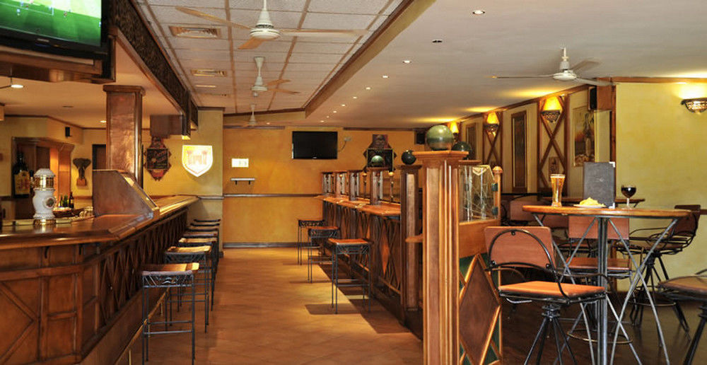 Cresta Oasis Hotel Harare Restaurant bilde
