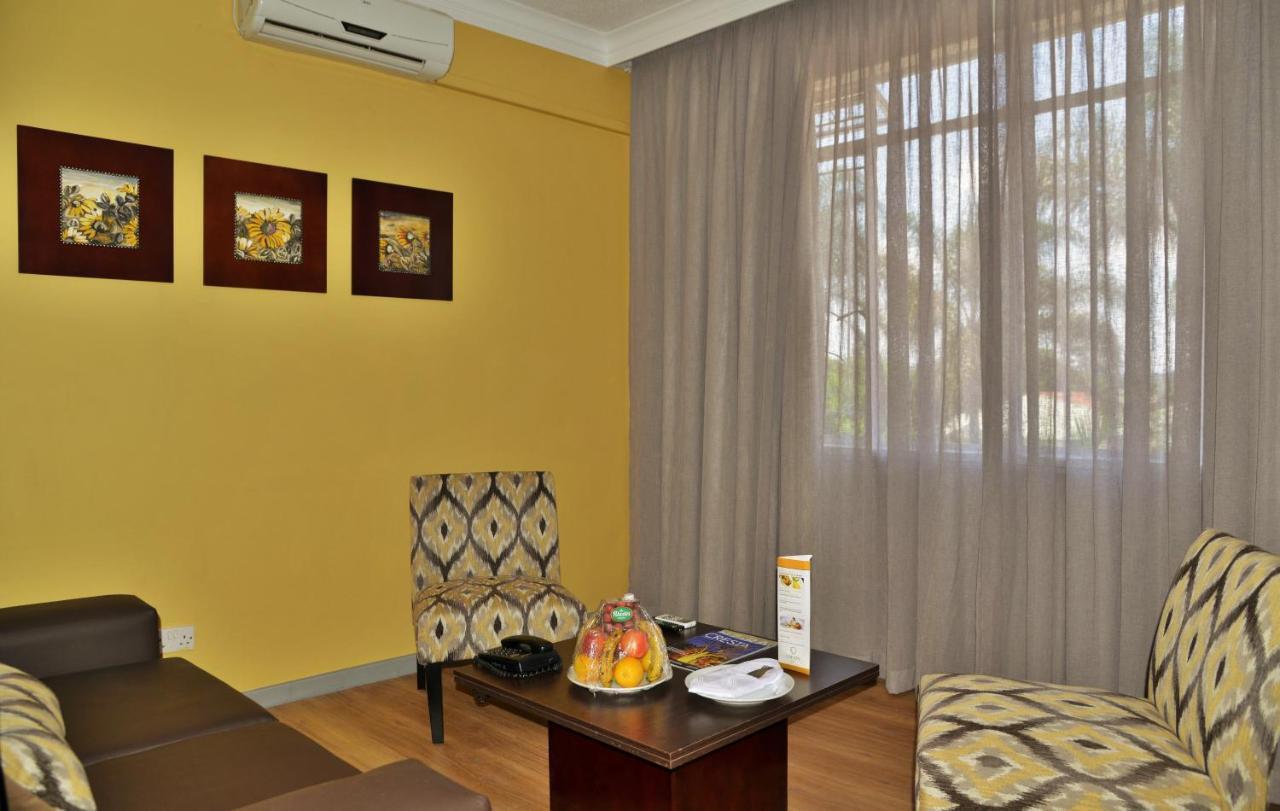 Cresta Oasis Hotel Harare Eksteriør bilde