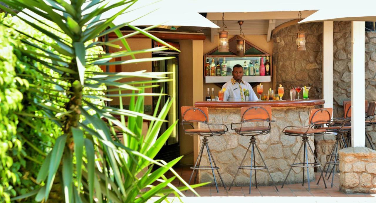 Cresta Oasis Hotel Harare Eksteriør bilde